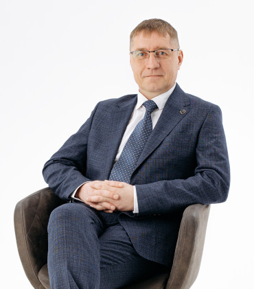 Александр Плотников